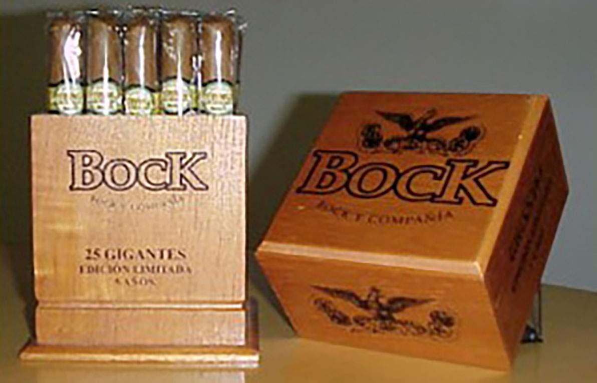 Bock in Holzbox